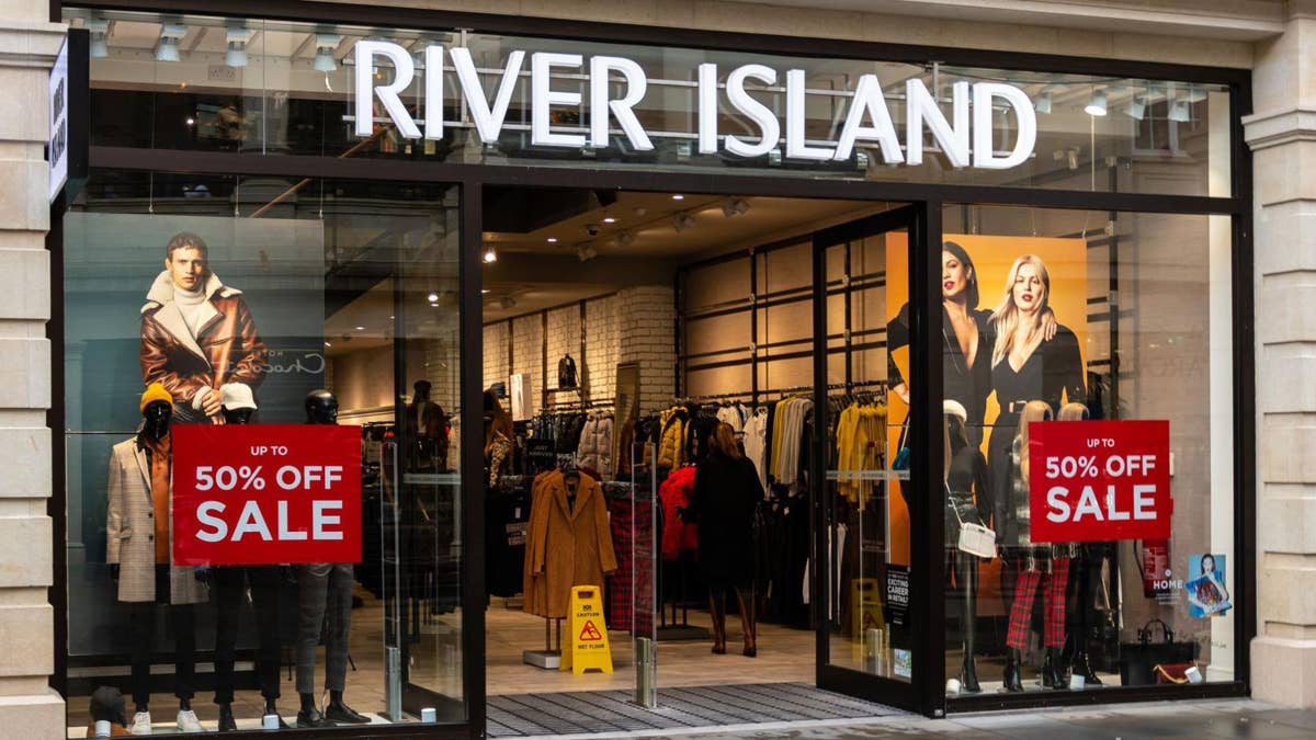 78-year-old fashion giant abruptly closing 33 stores