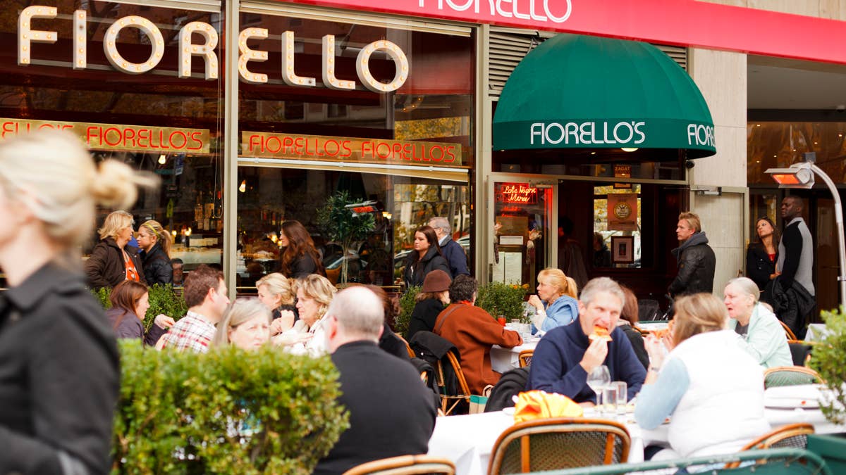 Iconic dining chain shuts locations, files Chapter 11 bankruptcy