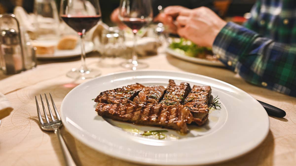 Restaurant giant quietly closes locations across major brands