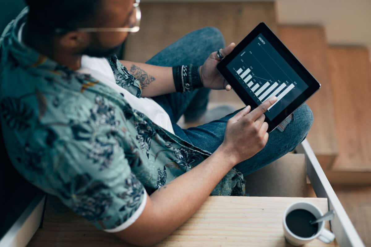 1 Canadian Dividend Stock Down 51% to Buy and Hold Forever
